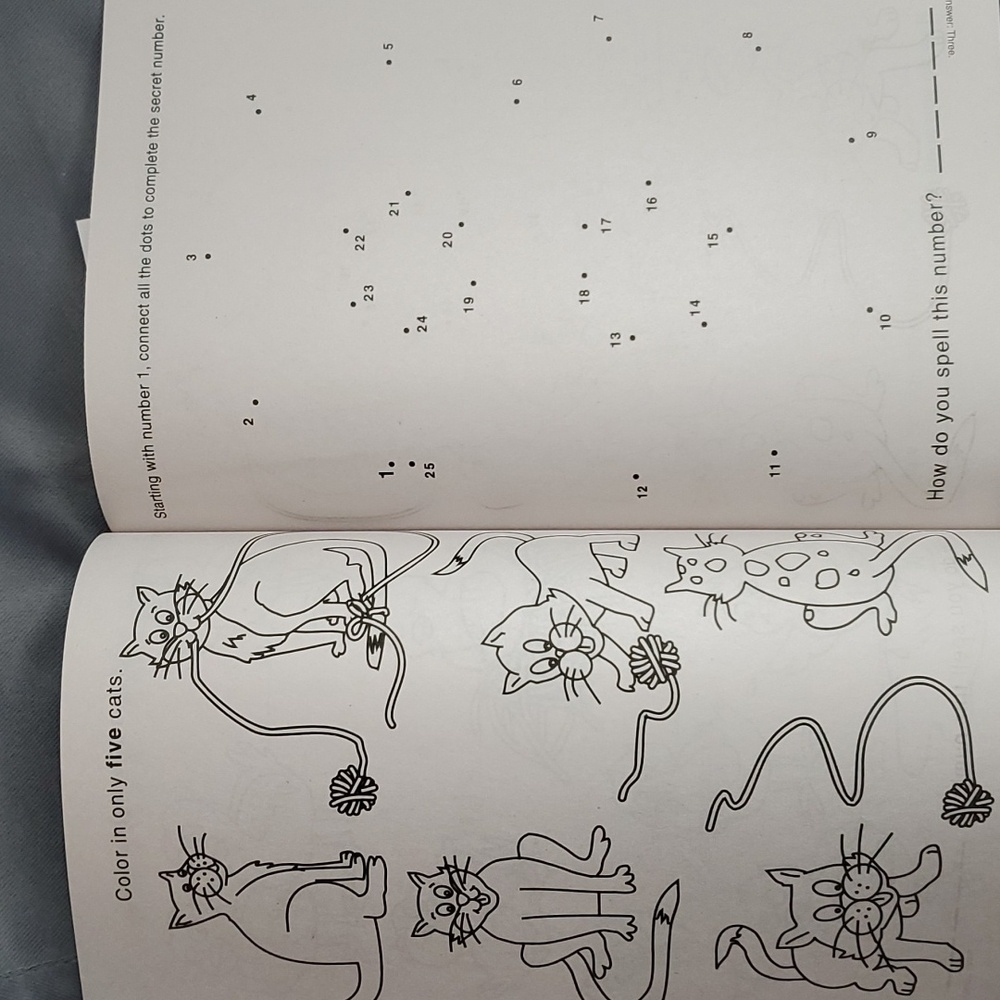 Numbers‎ Coloring & Activity Books - Picture 3 of 8